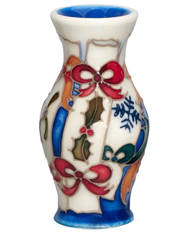 Moorcroft Christmas 2024 Christmas Crackers Vase